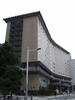 s-300px-Capitol_Tokyu_Hotel.jpg